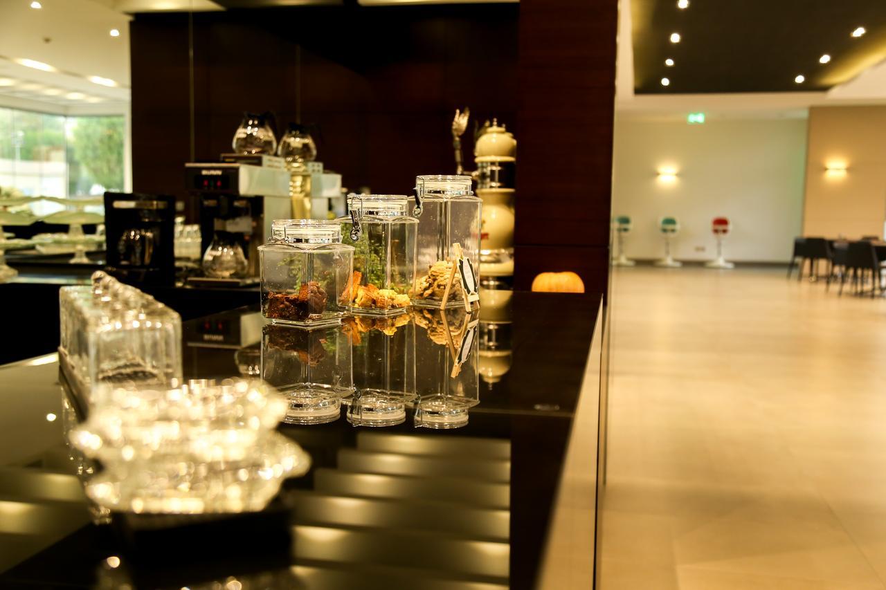 M Executive Residence & Boutique Hotel - Adults Only Эль-Хубар Экстерьер фото