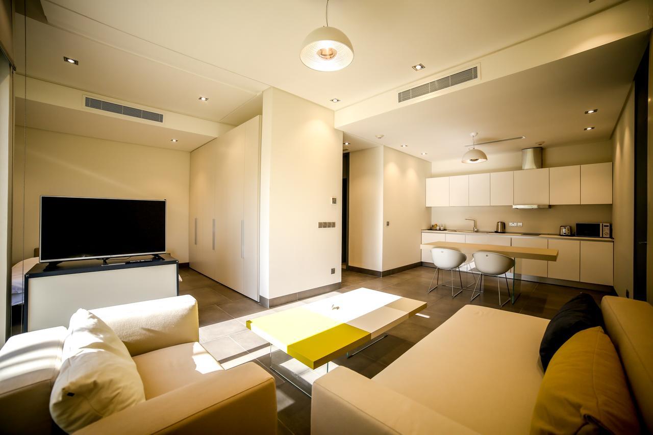 M Executive Residence & Boutique Hotel - Adults Only Эль-Хубар Экстерьер фото