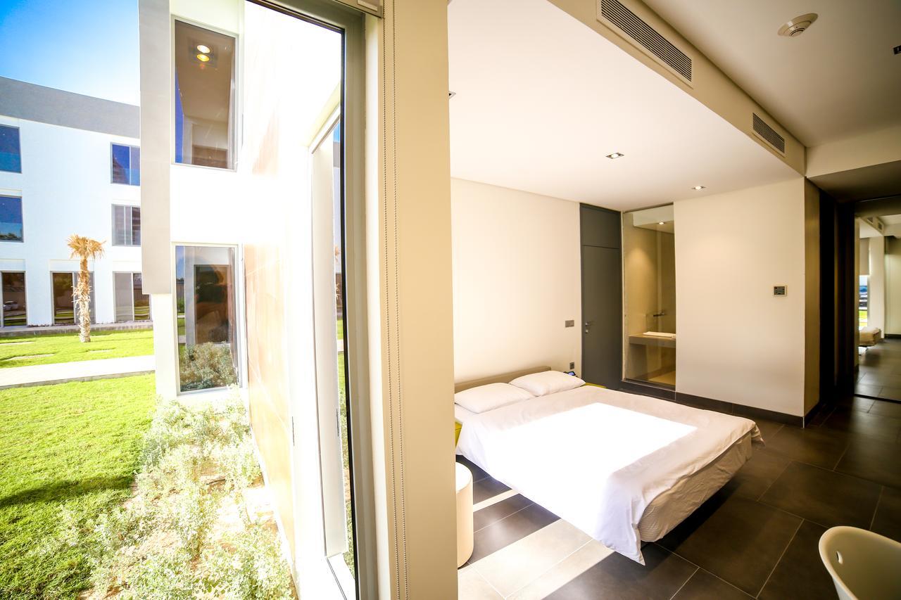 M Executive Residence & Boutique Hotel - Adults Only Эль-Хубар Экстерьер фото
