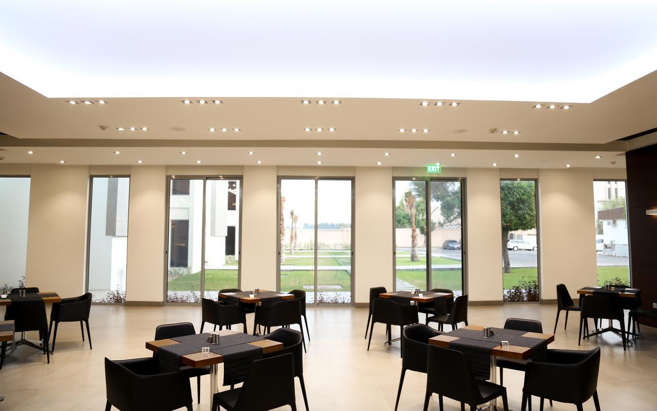 M Executive Residence & Boutique Hotel - Adults Only Эль-Хубар Экстерьер фото